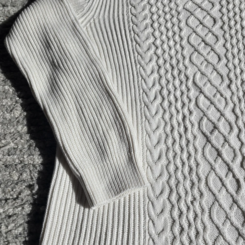 Tommy Hilfiger Y2K White Cable Knit Sweater, Size Large